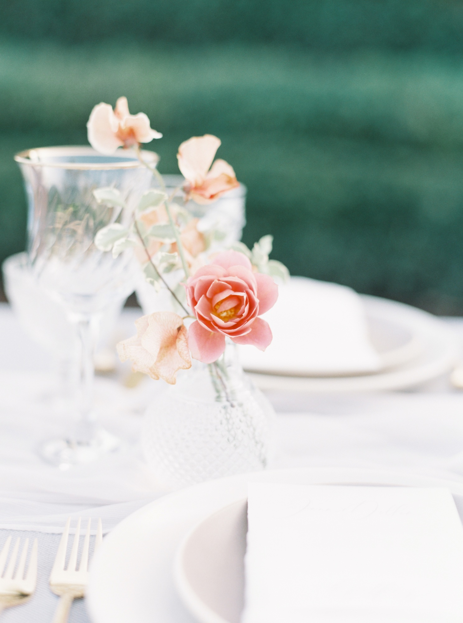 Bud vase tablescape